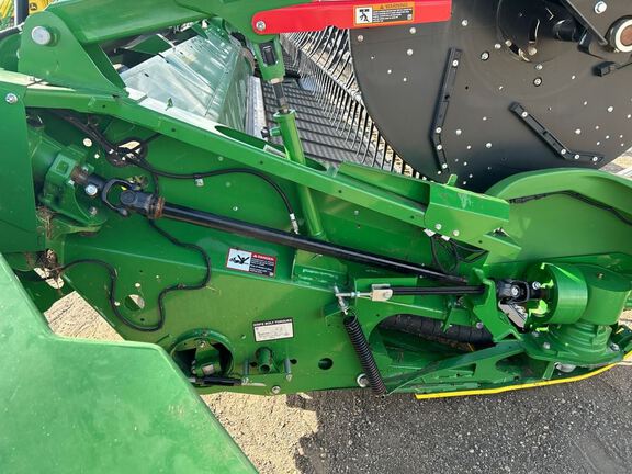 2023 John Deere HD40F Header Combine