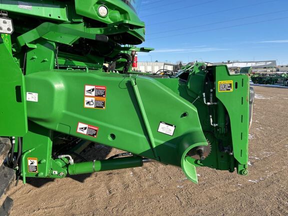 2024 John Deere S780 Combine