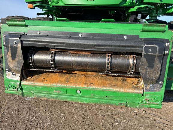 2024 John Deere S780 Combine