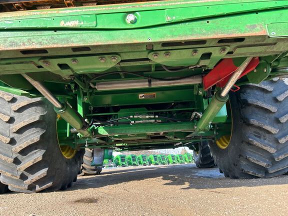 2024 John Deere S780 Combine