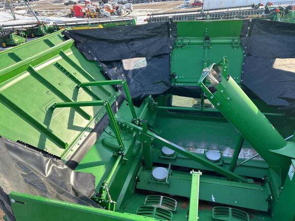 2024 John Deere S780 Combine
