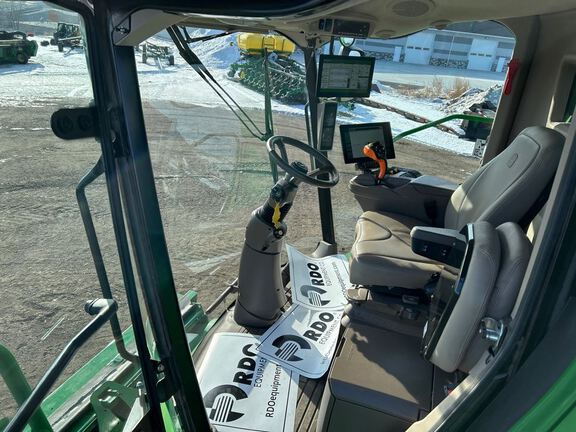 2024 John Deere S780 Combine