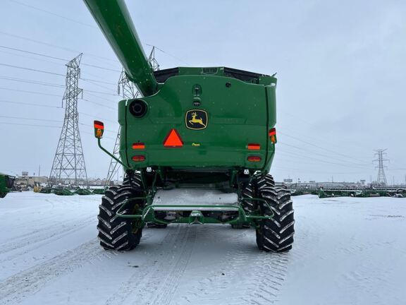 2024 John Deere S780 Combine