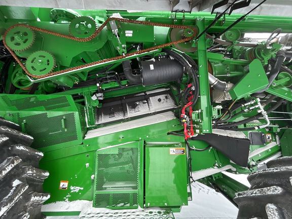 2024 John Deere S780 Combine