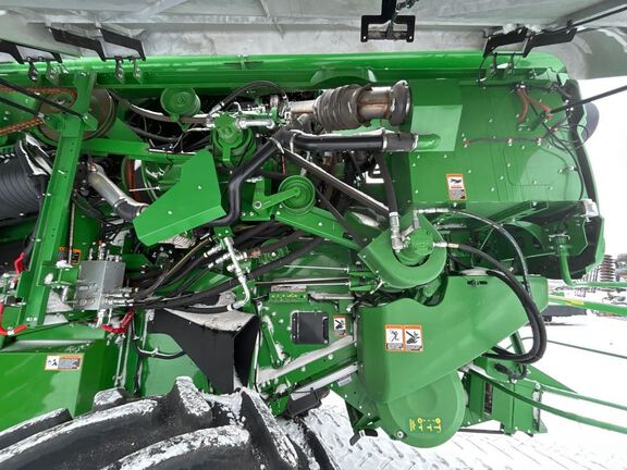 2024 John Deere S780 Combine