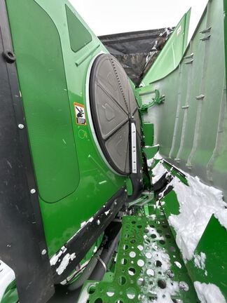 2024 John Deere S780 Combine