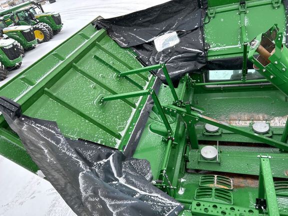 2024 John Deere S780 Combine