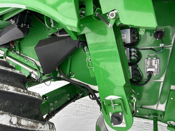 2024 John Deere S780 Combine