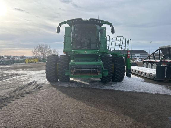 2024 John Deere S780 Combine