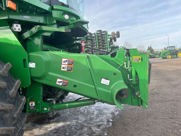 2024 John Deere S780 Combine