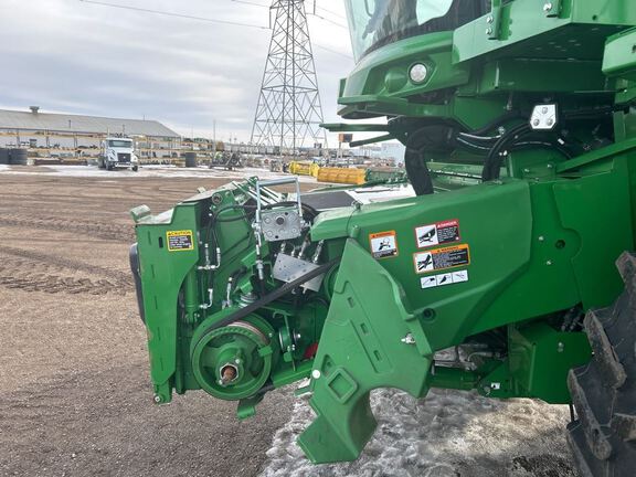 2024 John Deere S780 Combine