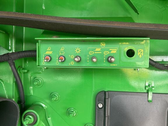 2024 John Deere S780 Combine