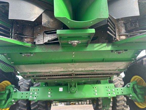 2024 John Deere S780 Combine