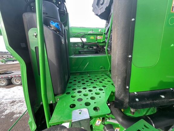 2024 John Deere S780 Combine