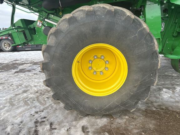 2024 John Deere S780 Combine