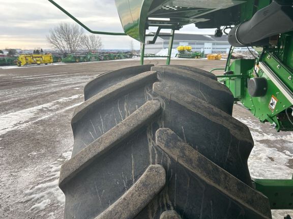 2024 John Deere S780 Combine