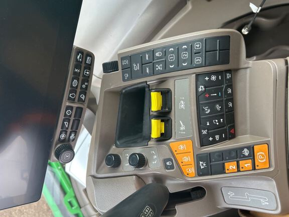 2024 John Deere S780 Combine