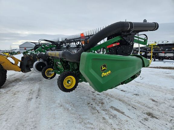 2023 John Deere HD40F Header Combine
