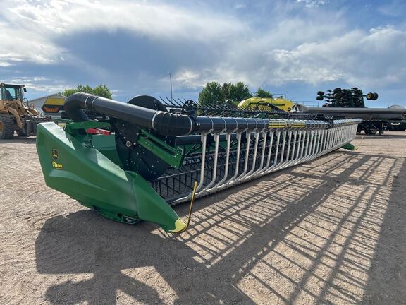2023 John Deere HD40F Header Combine