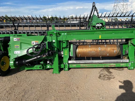 2023 John Deere HD40F Header Combine