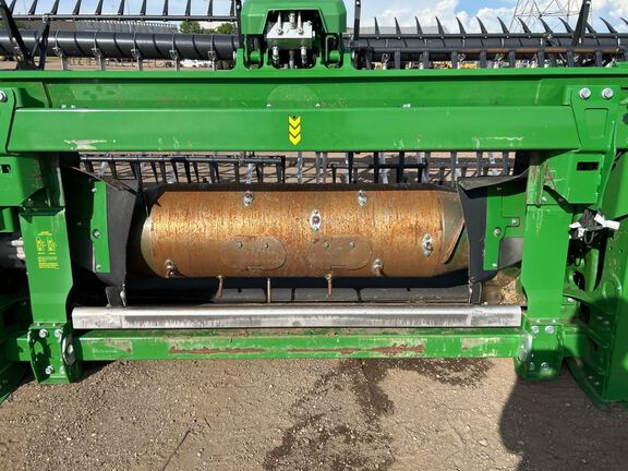 2023 John Deere HD40F Header Combine