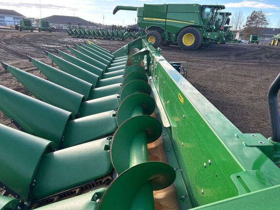 2024 John Deere C12R Header Corn Head