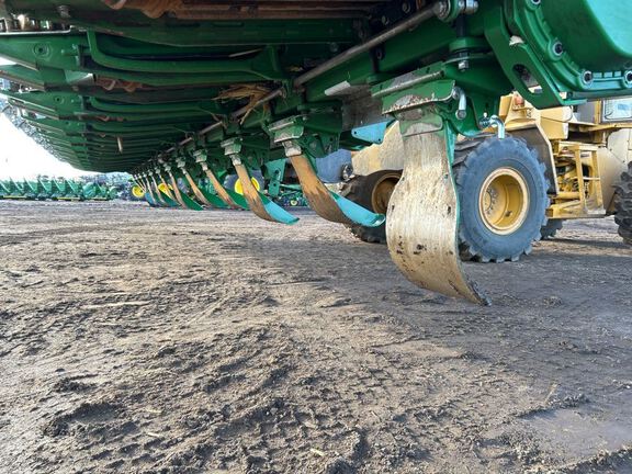 2024 John Deere C12R Header Corn Head