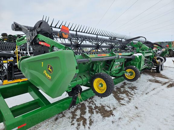 2023 John Deere HD40F Header Combine