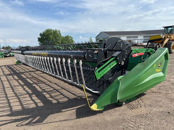 2023 John Deere HD40F Header Combine