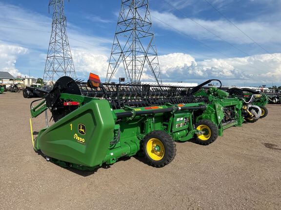 2023 John Deere HD40F Header Combine