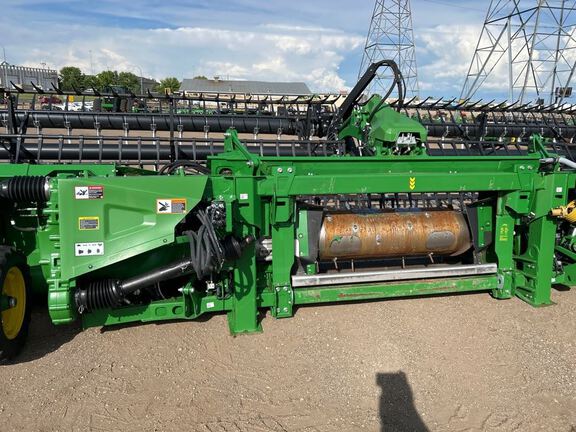 2023 John Deere HD40F Header Combine