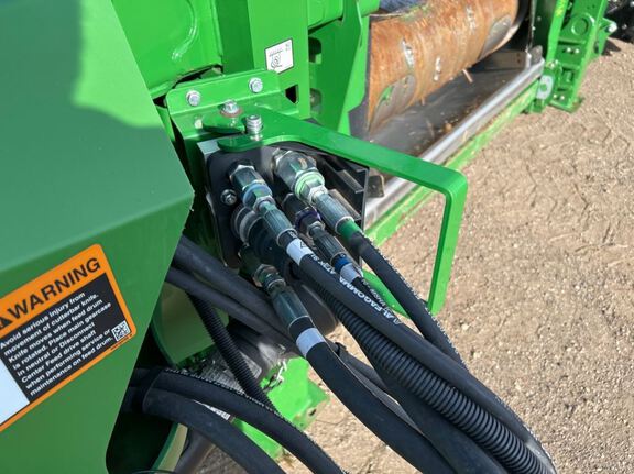 2023 John Deere HD40F Header Combine