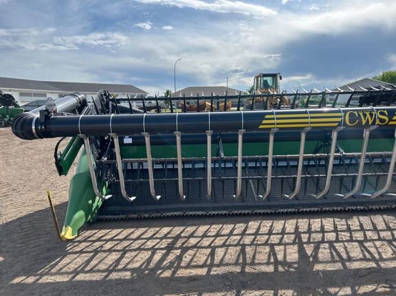 2023 John Deere HD40F Header Combine