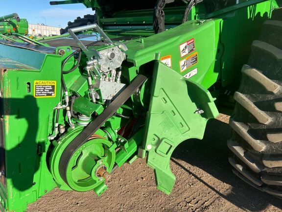 2024 John Deere S780 Combine