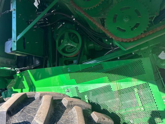2024 John Deere S780 Combine