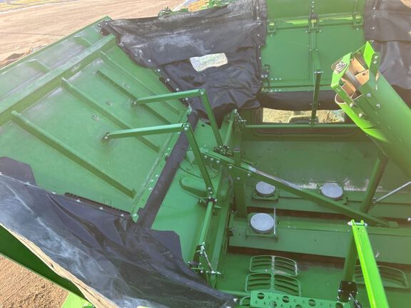 2024 John Deere S780 Combine