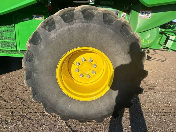 2024 John Deere S780 Combine