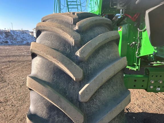 2024 John Deere S780 Combine