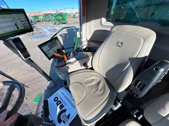 2024 John Deere S780 Combine