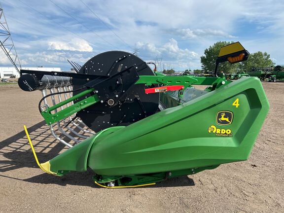 2023 John Deere HD40F Header Combine