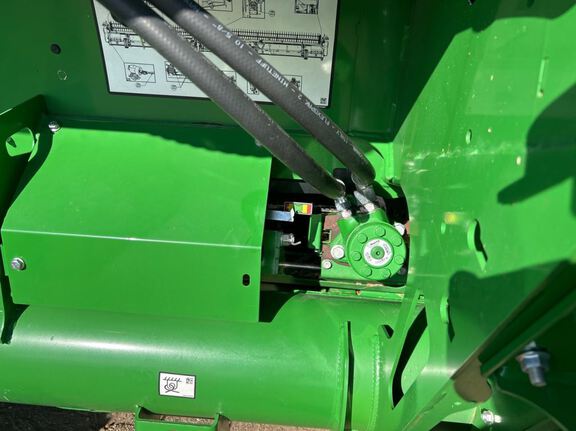 2023 John Deere HD40F Header Combine