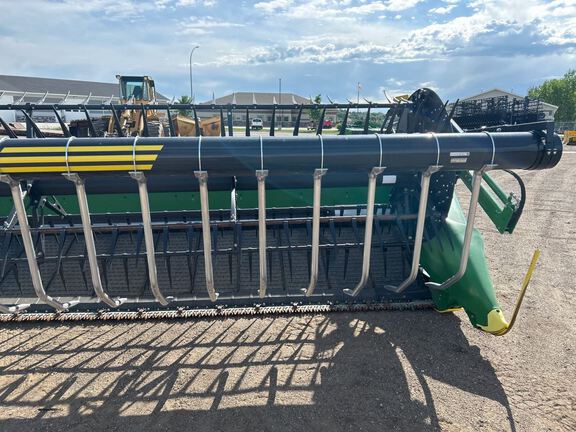 2023 John Deere HD40F Header Combine