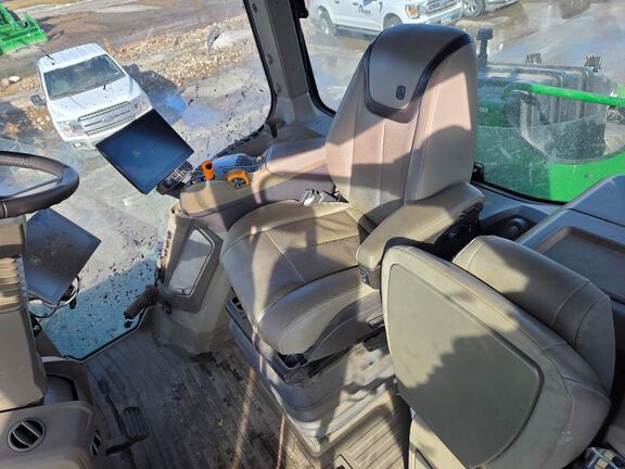 2025 John Deere 9R 490 Tractor 4WD