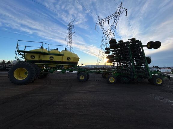 2023 John Deere N560 Air Seeder
