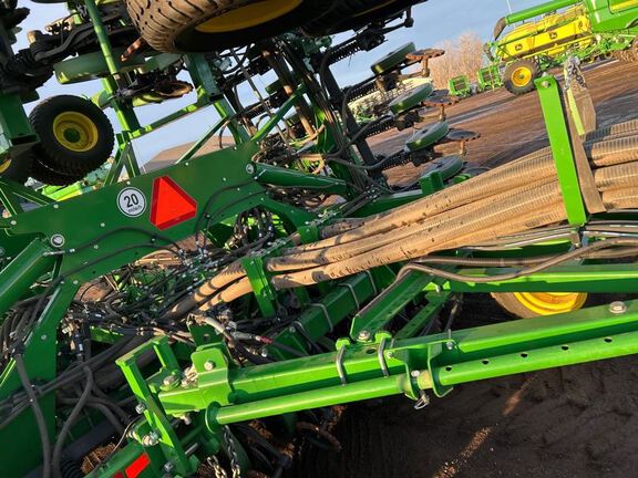 2023 John Deere N560 Air Seeder