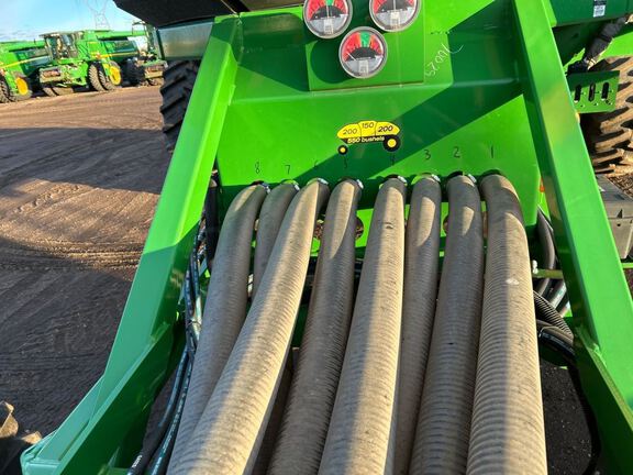 2023 John Deere N560 Air Seeder
