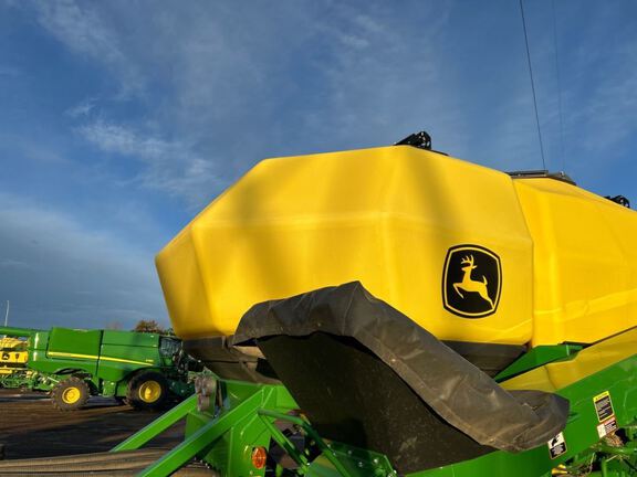 2023 John Deere N560 Air Seeder