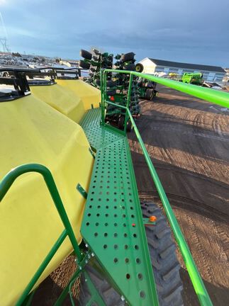 2023 John Deere N560 Air Seeder