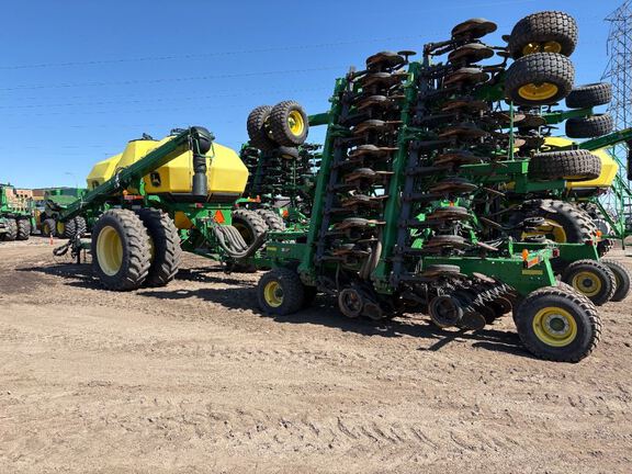 2013 John Deere 1890 Air Seeder