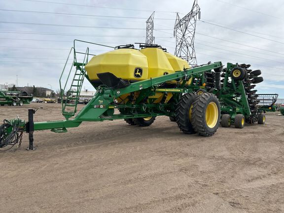 2013 John Deere 1890 Air Seeder